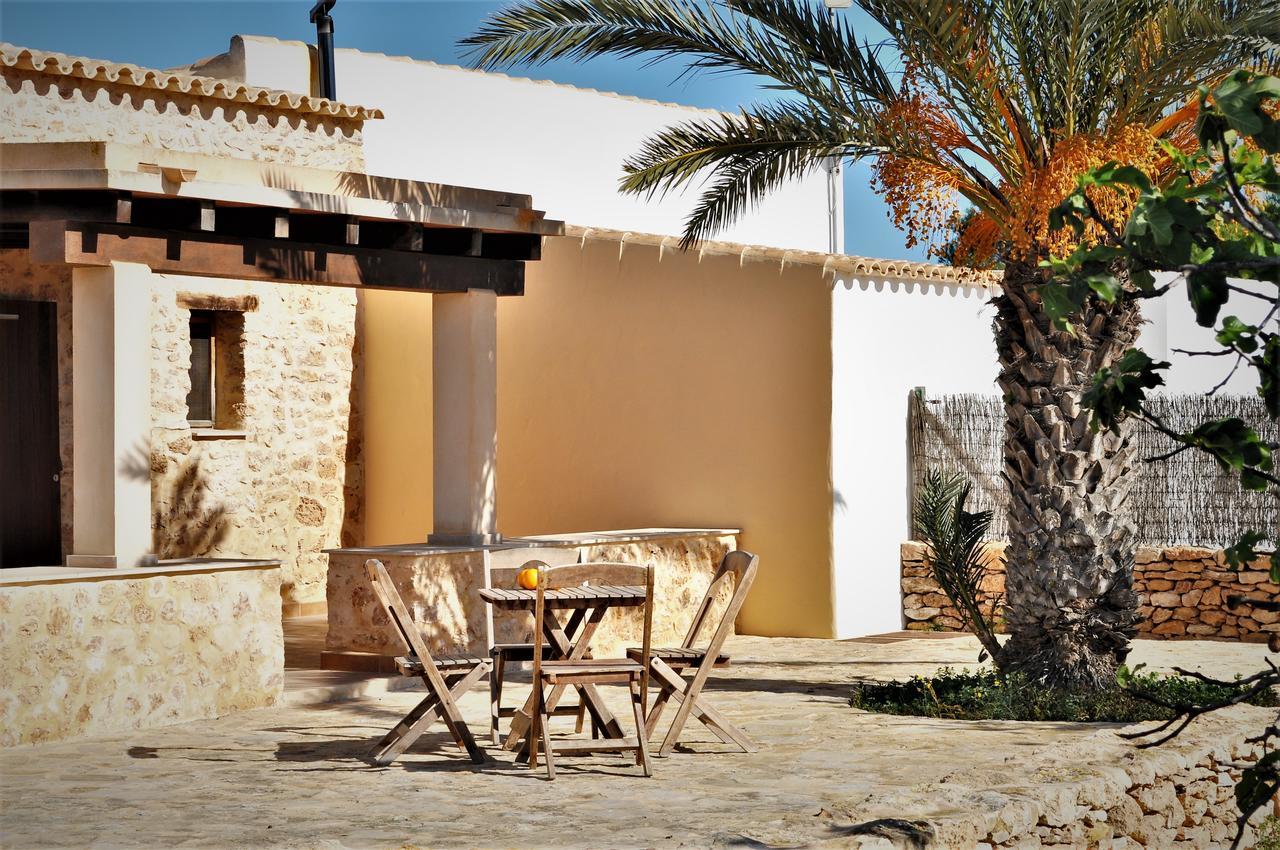 Siamoformentera Analissa Villa San Francisco Javier Luaran gambar
